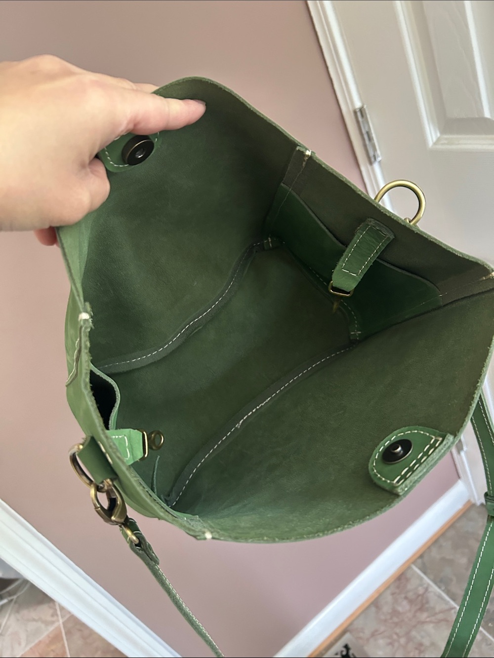 Portland Leather Goods Butterfly Bucket Bag Succulent Green - Picture 11 of 13